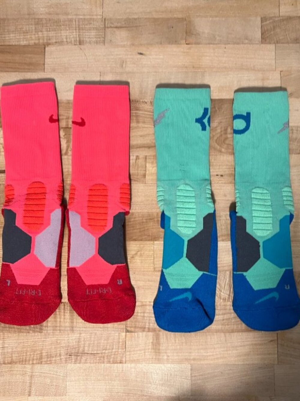 Lot of 2 pairs Men's Medium 6-8 Nike KD Hyper Elite Basketball Crew Socks